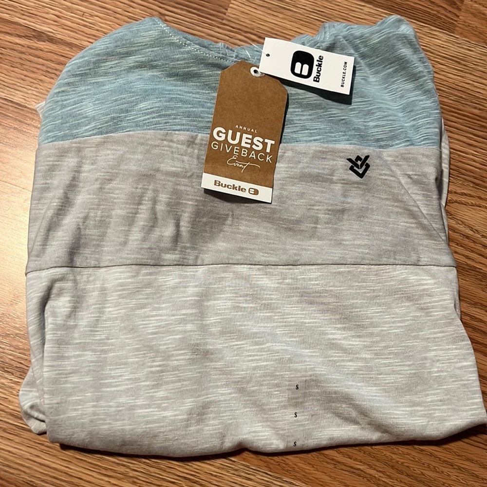 buckle long sleeve